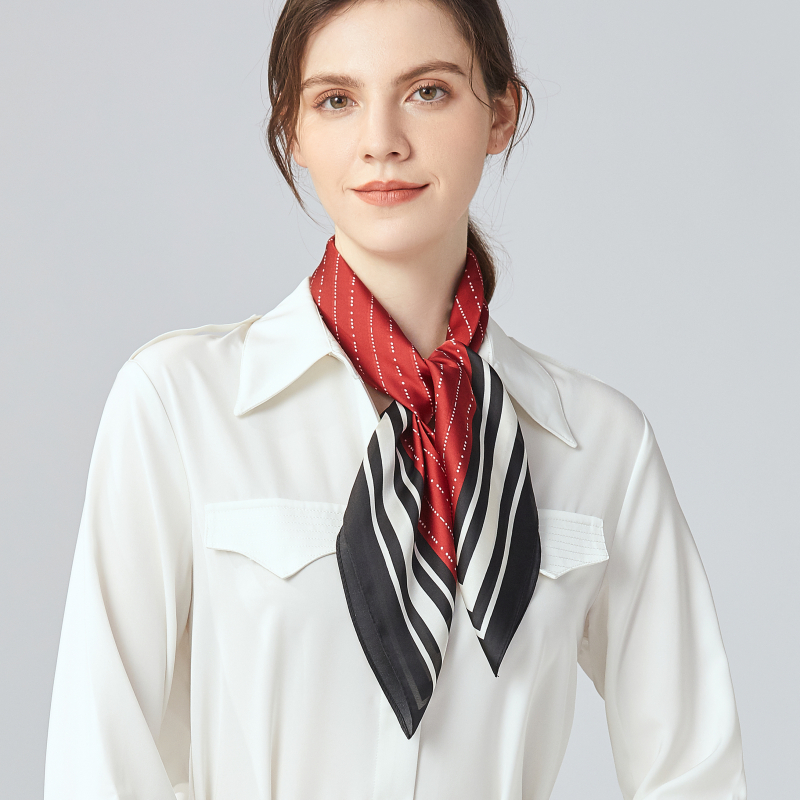 Satin printed square scarf (70×70 cm) - 图片 2