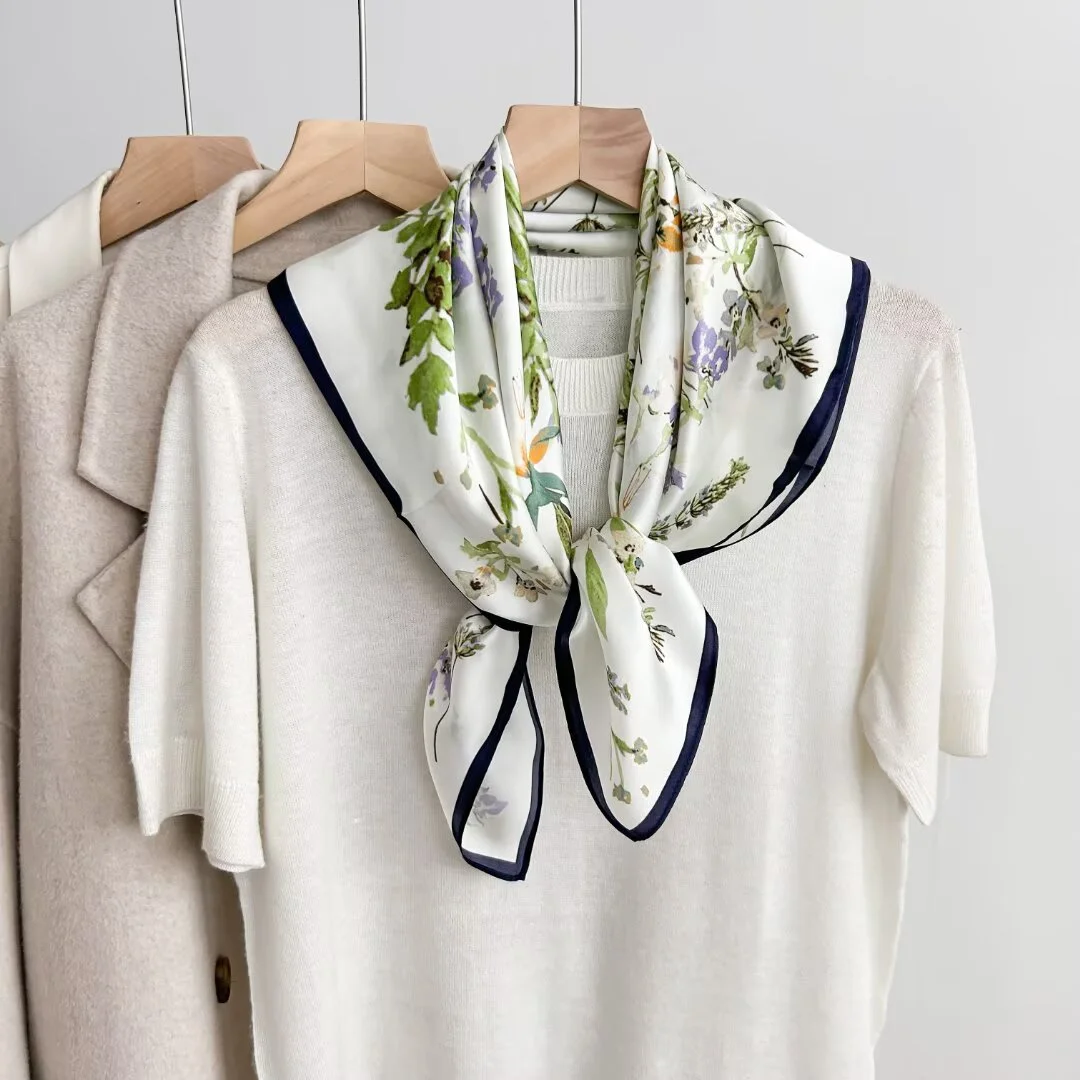 Mulberry silk printed square scarf (70×70 cm) ZSFJ-70 - 图片 5