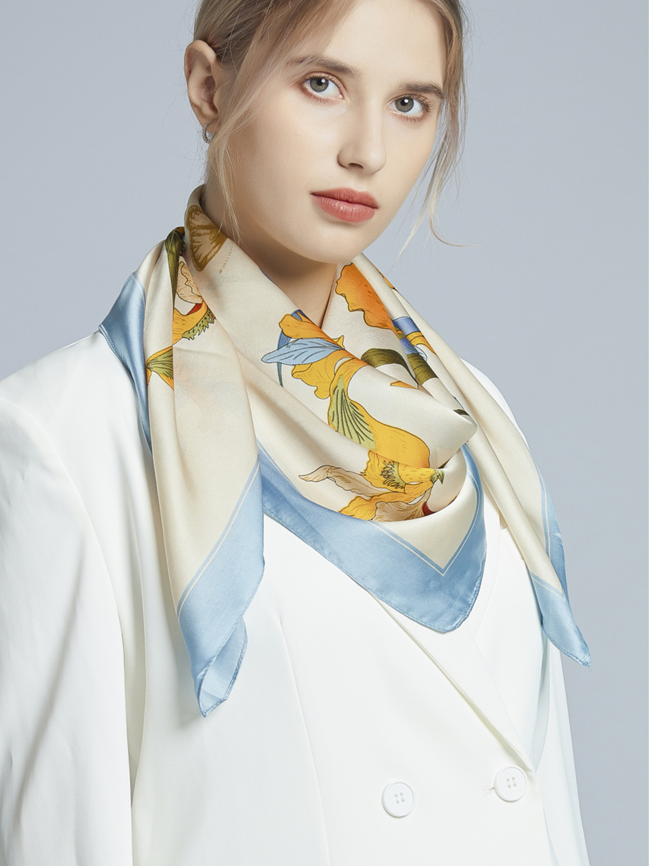 Satin printed square scarf (90×90 cm) - 图片 3